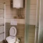 Βίλα Golden House